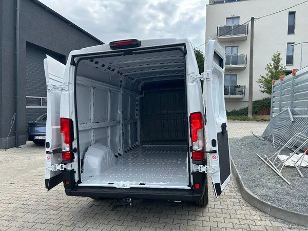 Opel Movano L3H2 2,2 CDTI 103kW VIP Výbava - foto 7