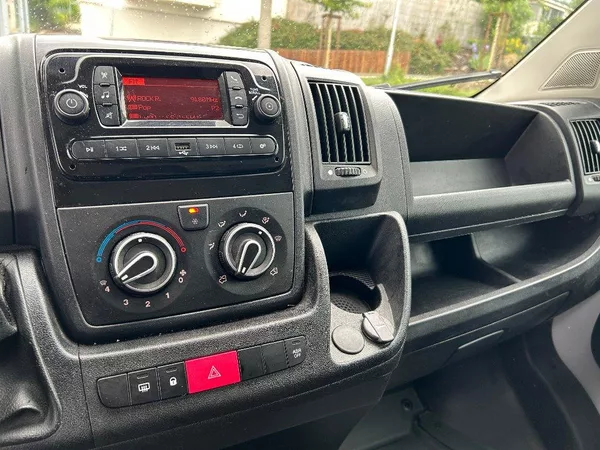 Opel Movano 3500 L3H2 2,2 CDTI 121kW MT6 - foto 11