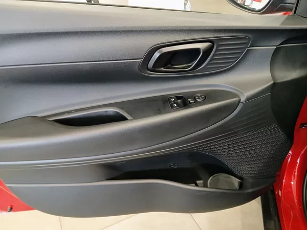 Hyundai Bayon 1,0 T-GDI MT COMFORT MR27 - foto 14