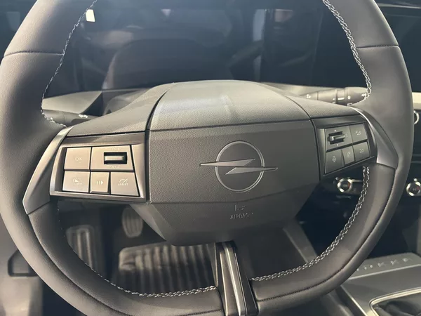 Opel Mokka 1.2 TURBO - foto 9