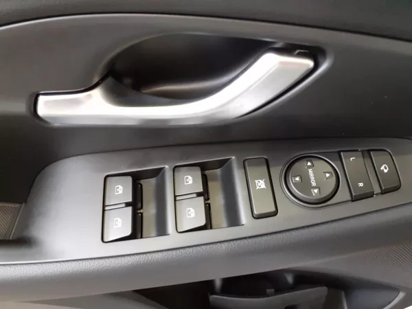 Hyundai I30 1,5i MT GO CZECH! - foto 13