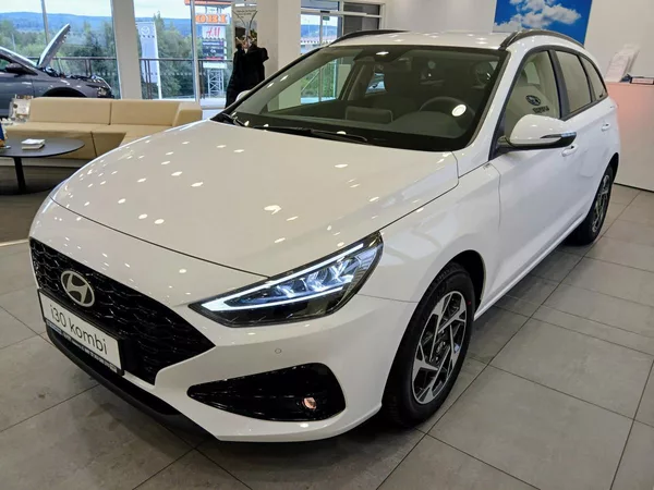 Hyundai I30 1,5i MT GO CZECH! - foto 3