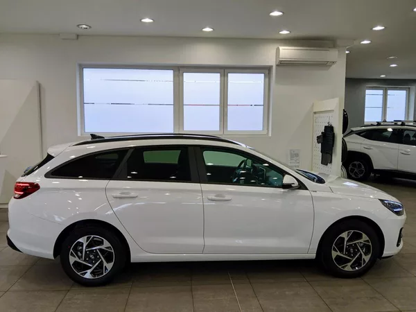 Hyundai I30 1,5i MT GO CZECH! - foto 4