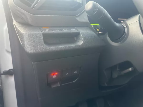 Dacia Bigster Journey mild hybrid-G 140 - foto 11