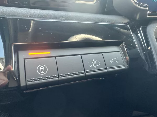 Renault 4 E-TECH iconic 150 k comfort range - foto 17