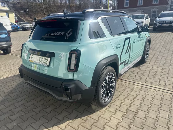 Renault 4 E-TECH iconic 150 k comfort range - foto 5