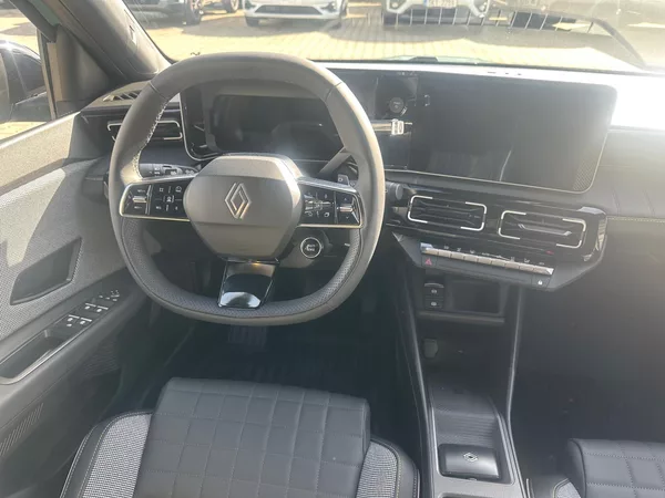 Renault 4 E-TECH iconic 150 k comfort range - foto 9