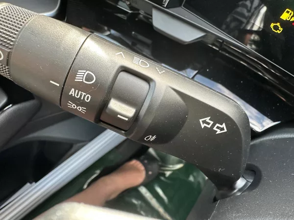 Renault Austral Techno full hybrid E-Tech 200 - foto 13