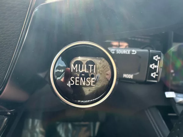 Renault Austral Techno full hybrid E-Tech 200 - foto 15
