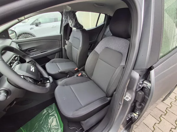 Dacia Sandero Essential Tce 100 - foto 21