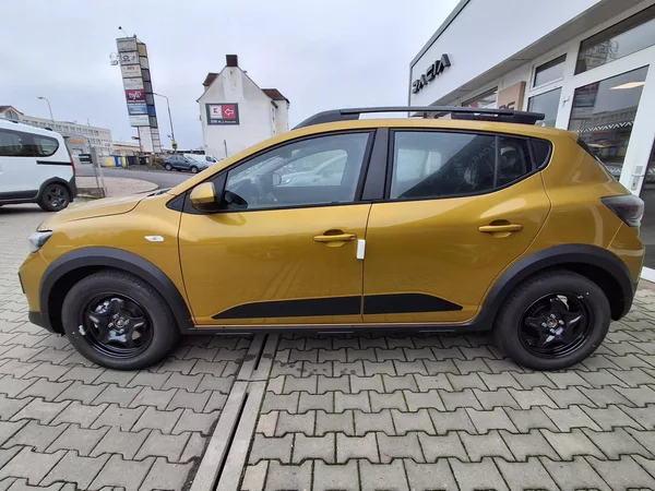 Dacia Sandero Stepway Expression Eco-G 120 - foto 8