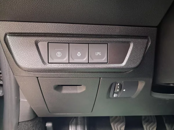 Dacia Sandero Stepway Expression Eco-G 120 - foto 22