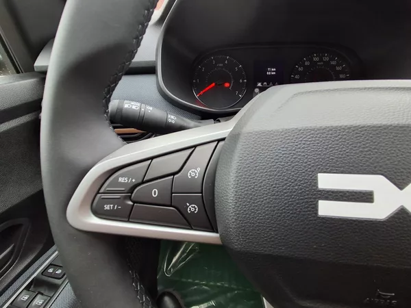 Dacia Sandero Stepway Expression Eco-G 120 - foto 11