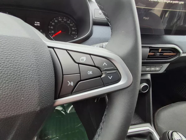 Dacia Sandero Stepway Expression Eco-G 120 - foto 13