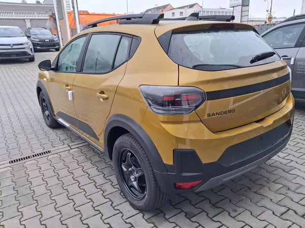 Dacia Sandero Stepway Expression Eco-G 120 - foto 7