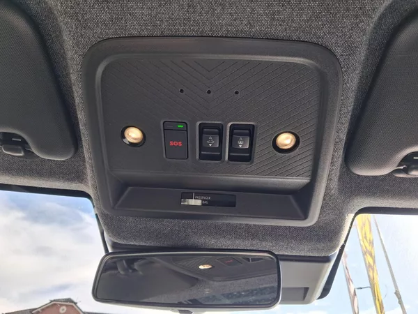 Dacia Bigster Extreme Hybrid 155 - foto 21