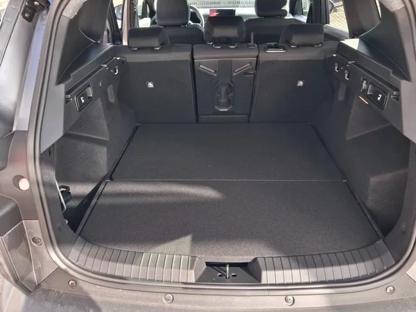 Dacia Bigster Extreme Hybrid 155 - foto 35