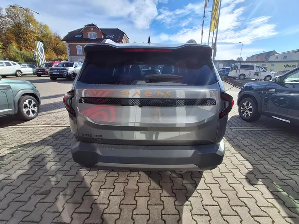 Dacia Bigster Extreme Hybrid 155 - foto 6