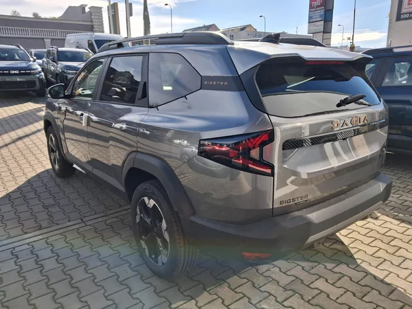 Dacia Bigster Extreme Hybrid 155 - foto 7