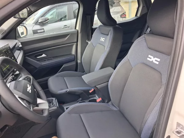 Dacia Duster Expression mild hybrid 140 - foto 17