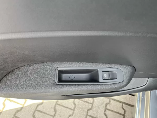 Renault Clio Techno TCe 90 - foto 18