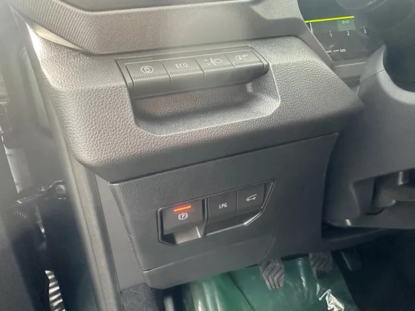 Dacia Bigster Journey mild hybrid-G 140 - foto 11