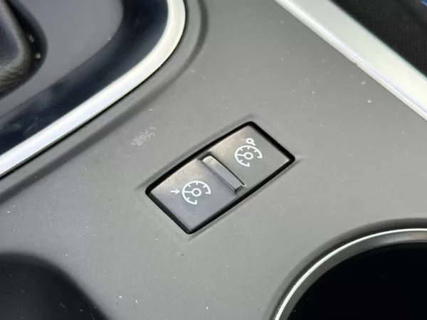 Renault Mégane 1.6 TCe 151 kW GT EDC - foto 17