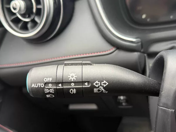 MG HS 1.5 TGI 119 kW Exclusive 7DCT - foto 17