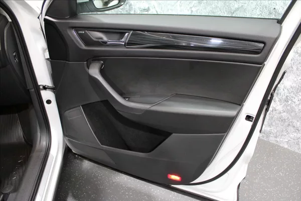 Škoda Kodiaq 2,0 TDI DSG 4x4 Style - foto 11