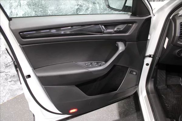 Škoda Kodiaq 2,0 TDI DSG 4x4 Style - foto 9