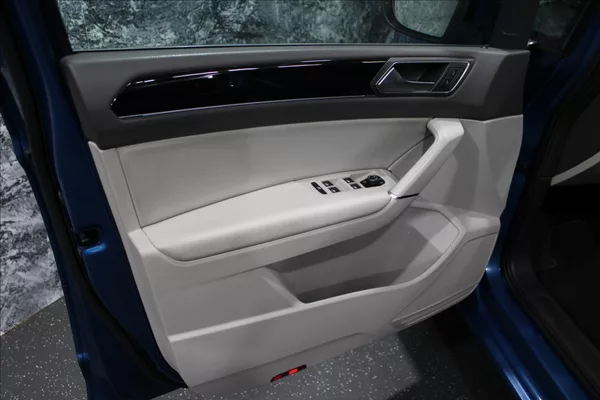 Volkswagen Touran 1,4 TSI DSG Highline blue pear - foto 8