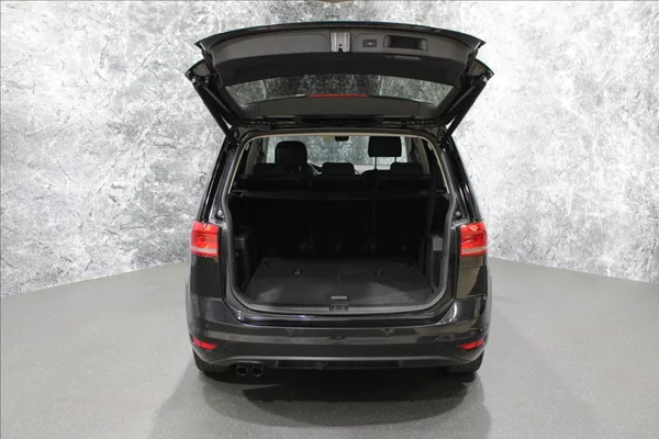 Volkswagen Touran 1,4 TSI Comfortline 7-míst - foto 5