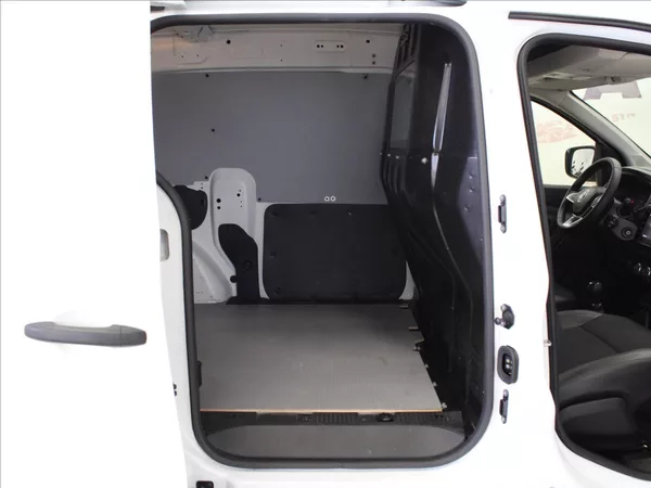Renault Kangoo 1,5 DCi 70kw zachovalý stav - foto 13