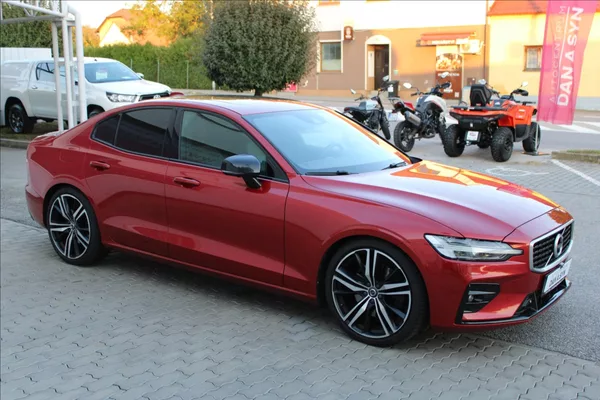 Volvo S60 2,0 T5 R-design - foto 2