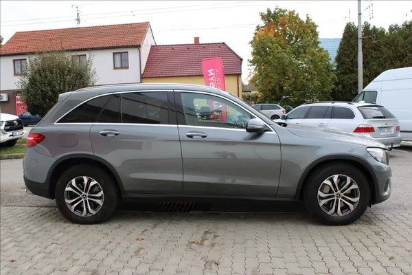 Mercedes-Benz GLC 2,0 250 4Matic Exclusive - foto 3