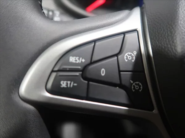 Dacia Sandero 1,0 SCe 67 1. maj. CZ 7800km - foto 17