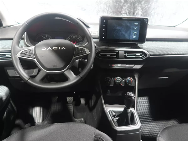 Dacia Sandero 1,0 SCe 67 1. maj. CZ 7800km - foto 25