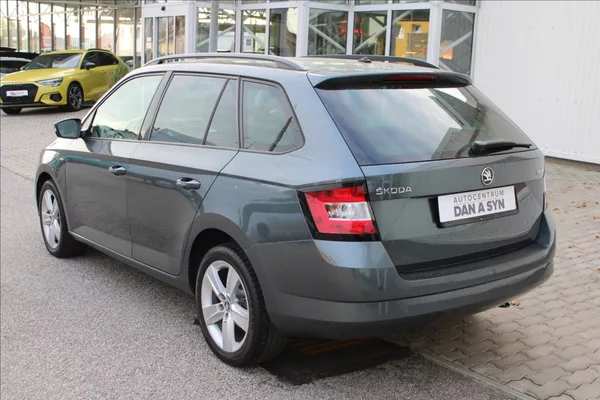 Škoda Fabia 1,0 TSI 81 kW DSG 1.majitel - foto 4
