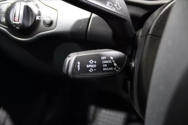 Audi A4 Allroad 2,0 TDI Quattro, xenony - foto 18