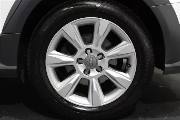 Audi A4 Allroad 2,0 TDI Quattro, xenony - foto 32