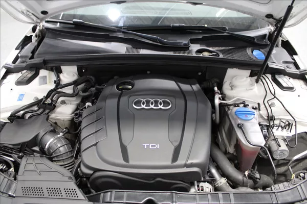 Audi A4 Allroad 2,0 TDI Quattro, xenony - foto 7