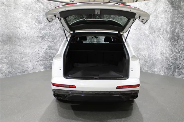 Audi Q7 3,0 TDI quattro S line - foto 3