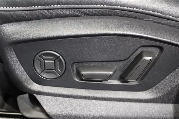 Audi Q7 3,0 TDI quattro S line - foto 32