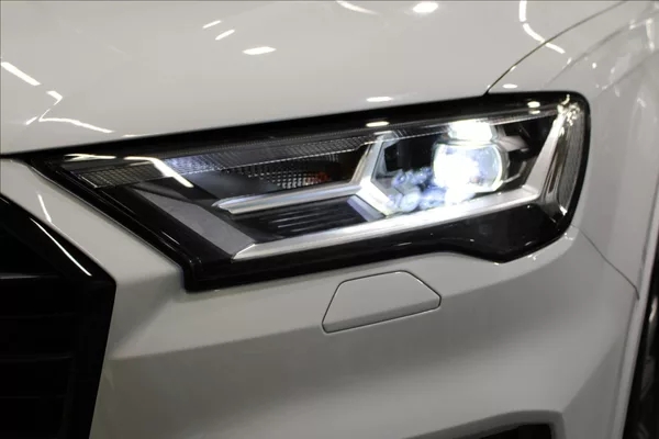 Audi Q7 3,0 TDI quattro S line - foto 5