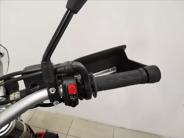 SWM SUPERDUAL T 600 (GT PACK) 0, - foto 11