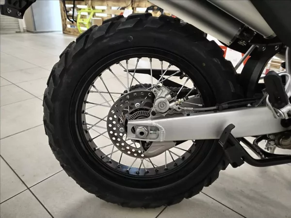 SWM SUPERDUAL T 600 (GT PACK) 0, - foto 14
