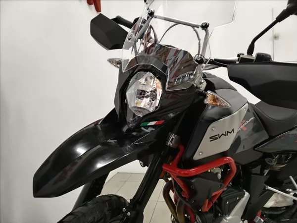 SWM SUPERDUAL T 600 (GT PACK) 0, - foto 5