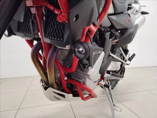 SWM SUPERDUAL T 600 (GT PACK) 0, - foto 7