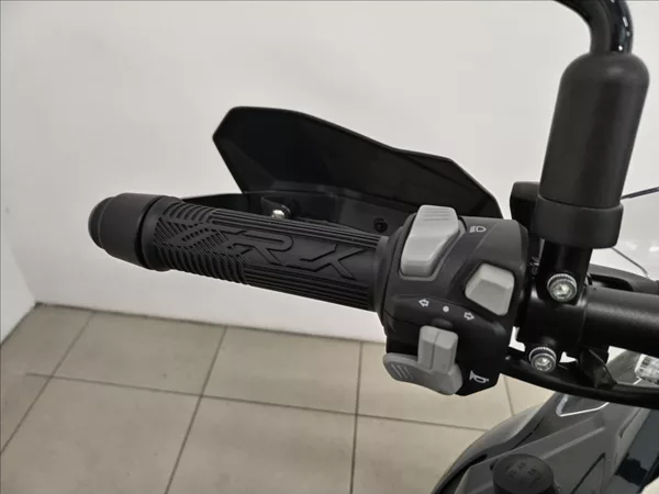 Benelli TRK 502 ABS 0,5 - foto 12