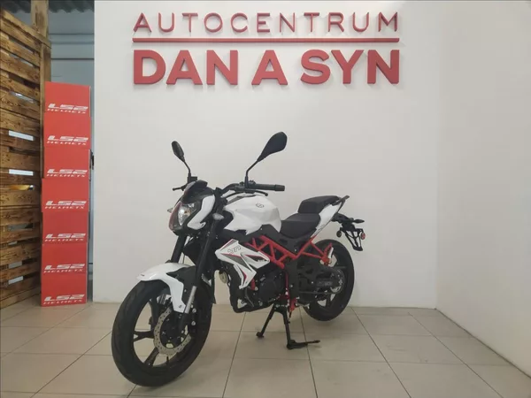 Benelli BN 125 - White 0,1